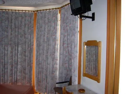 Residencial Roxi Vendégház Lisboa