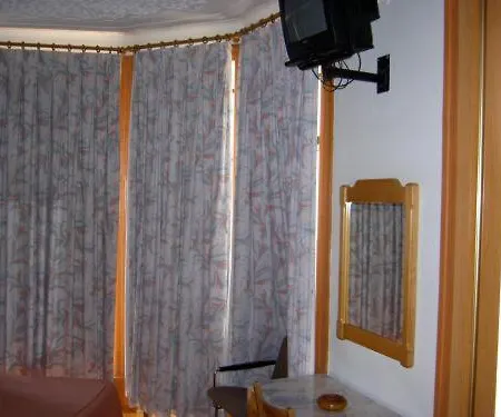 Residencial Roxi Pensión Lisboa